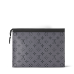 LV Pochette Voyage MM