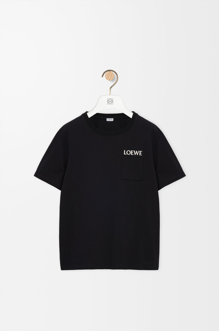 T-shirt in medium-weight cotton.